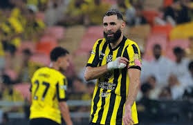 萨沃纳：尤文对我来说永远是家；会建议伊尔迪兹来英超